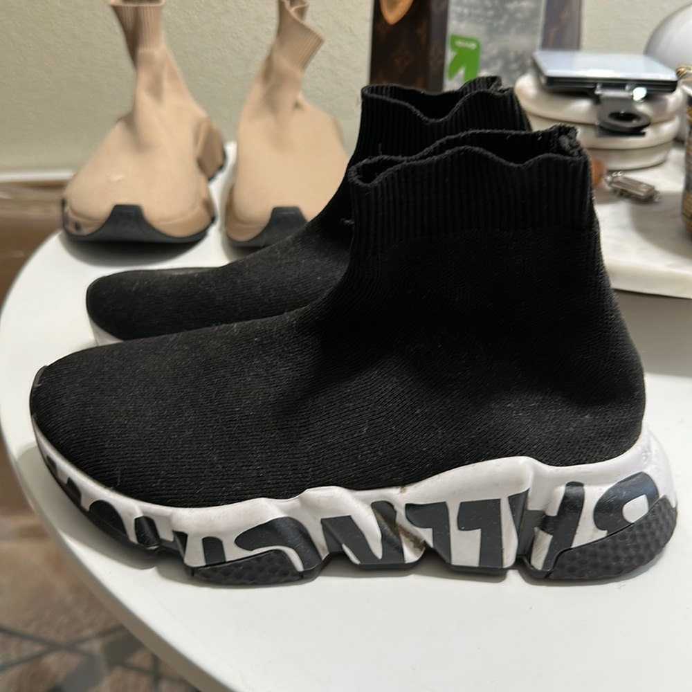 Balenciaga size 4